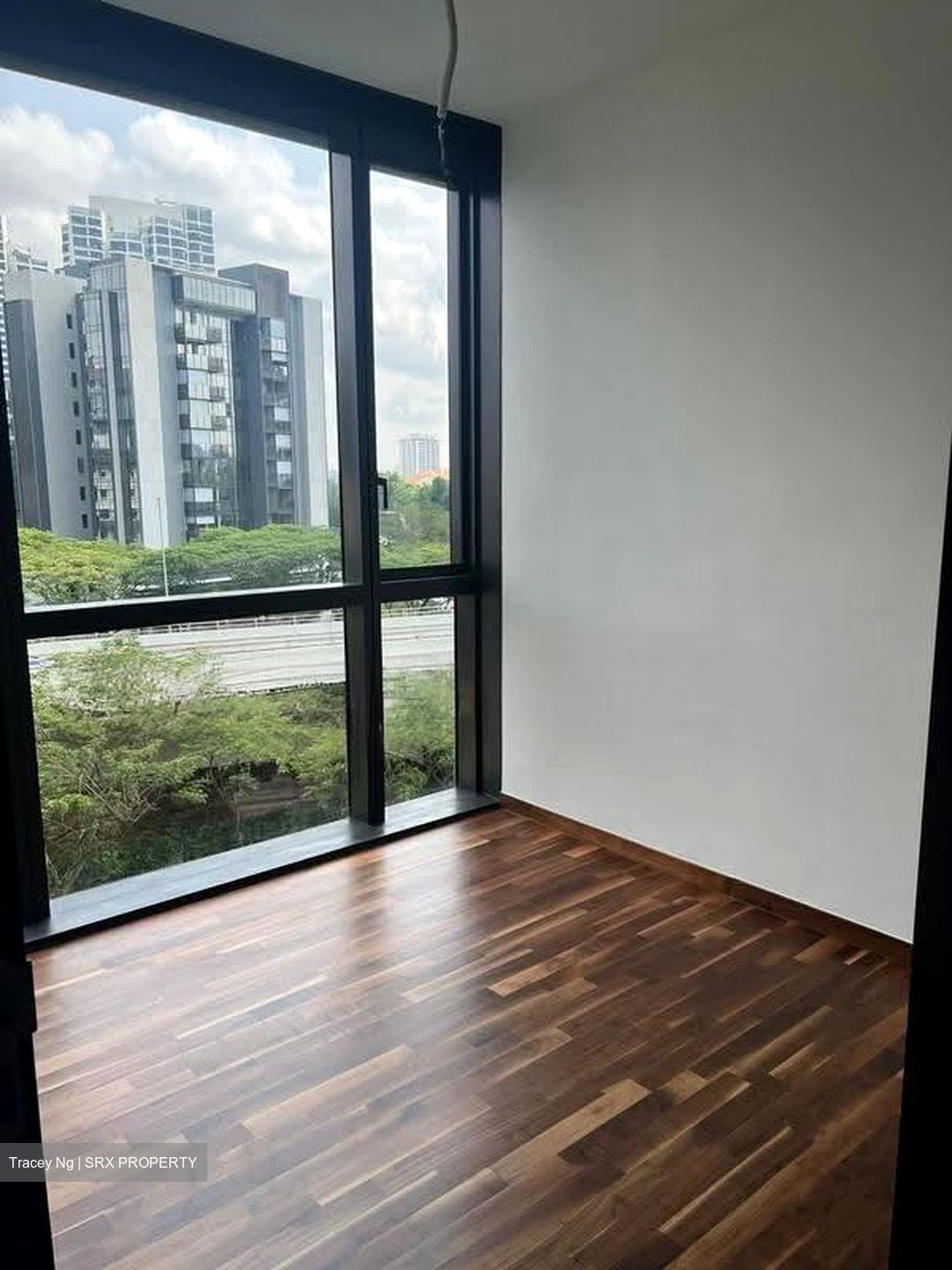 Hyll On Holland (D10), Condominium #610700031